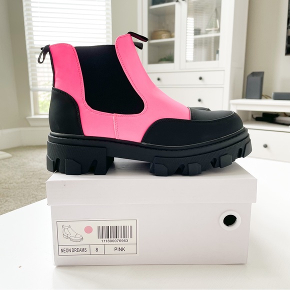 Mata “Neon Dreams” Pink Short Boots - Picture 7 of 8